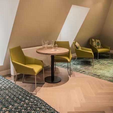 Van 4* Schagen